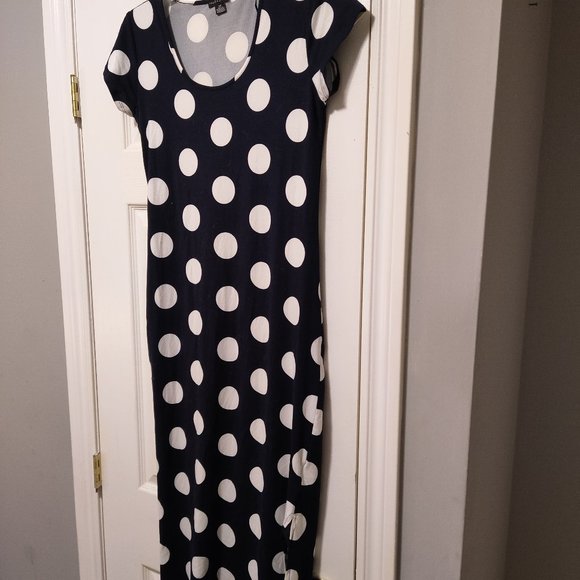 magazine Dresses & Skirts - Magazine polka dot small size black and white dress